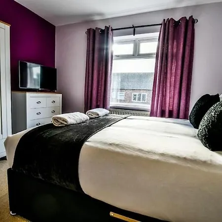 Buckingham Terrace - 4 Bedrooms - Sleeps 7 Dom wakacyjny Redcar